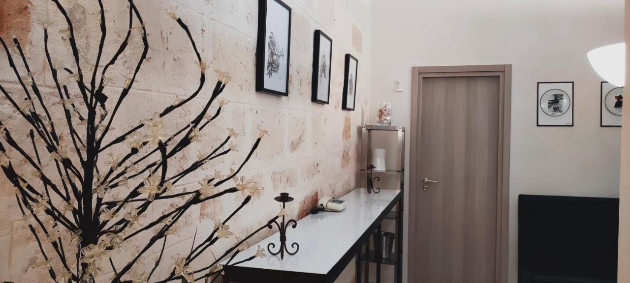 Casa Vacanza In Pieno Centro Storico Vicino Ostuni E La Riserva Di Torre Quaceto San Vito dei Normanni Exterior foto