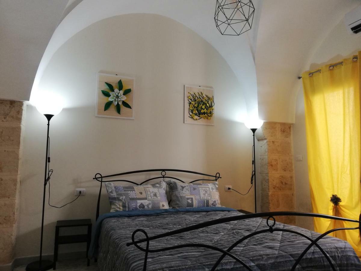 Casa Vacanza In Pieno Centro Storico Vicino Ostuni E La Riserva Di Torre Quaceto San Vito dei Normanni Cameră foto